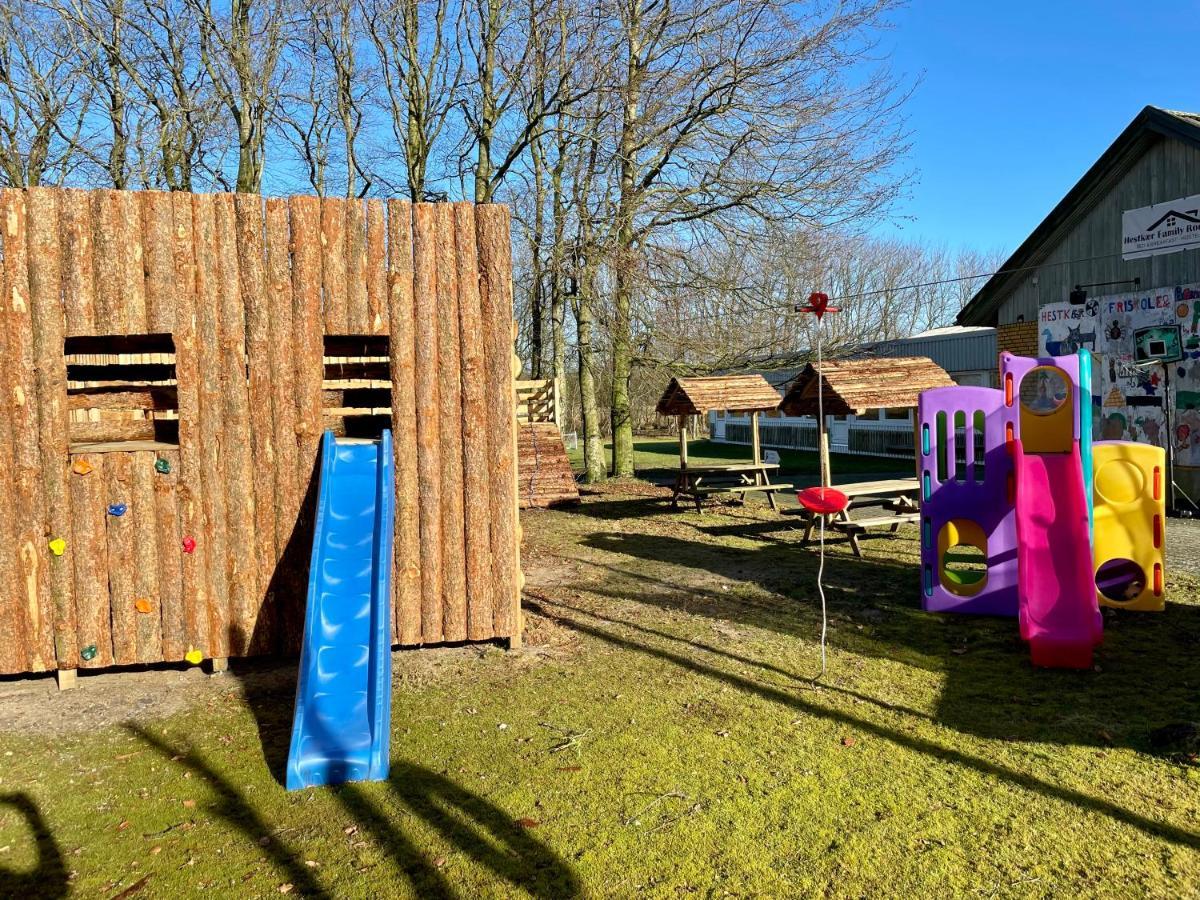 Hestkaer Family Rooms Grindsted Exterior foto